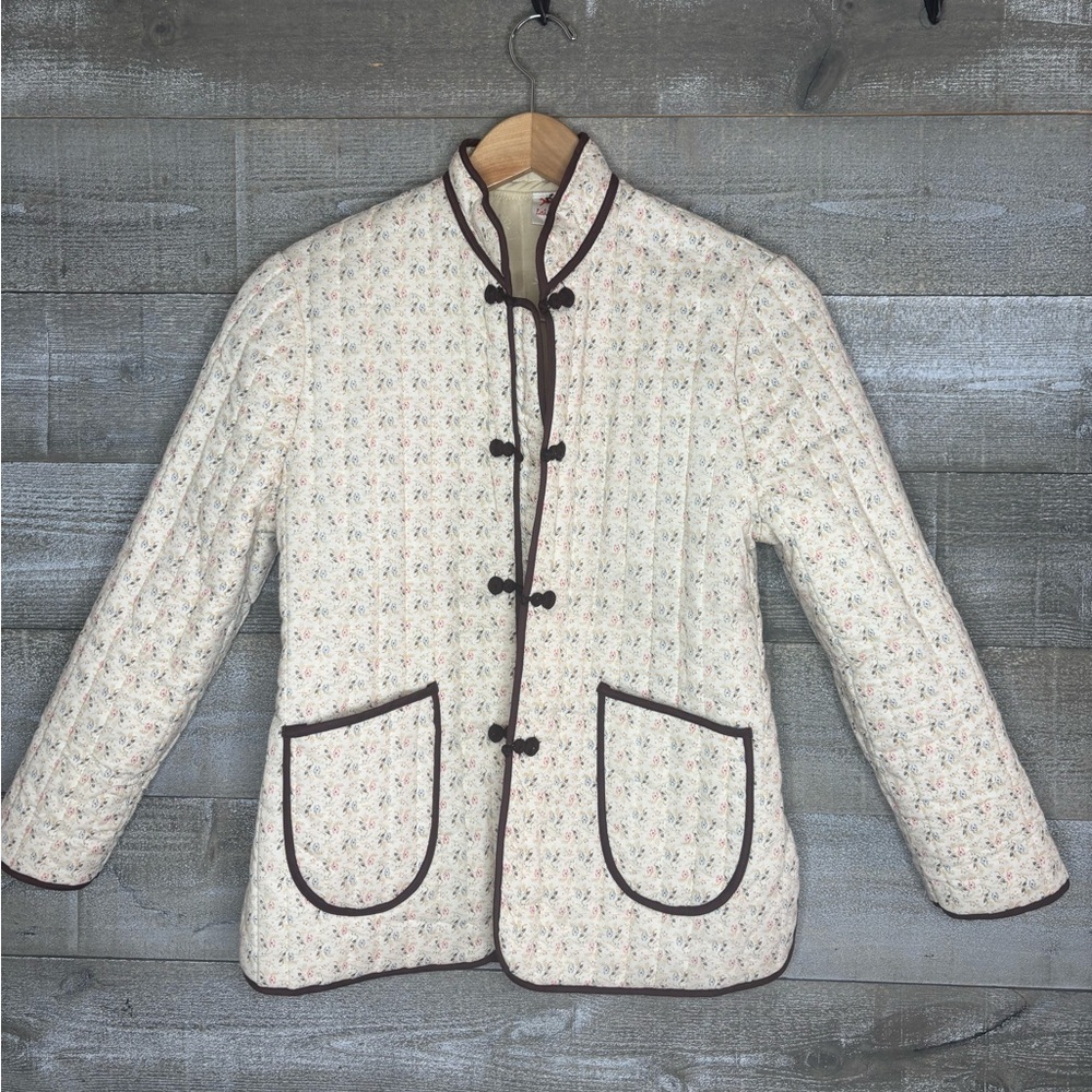 Lai Lai vintage Floral Quilted Jacket with Brown Trim Chinese style